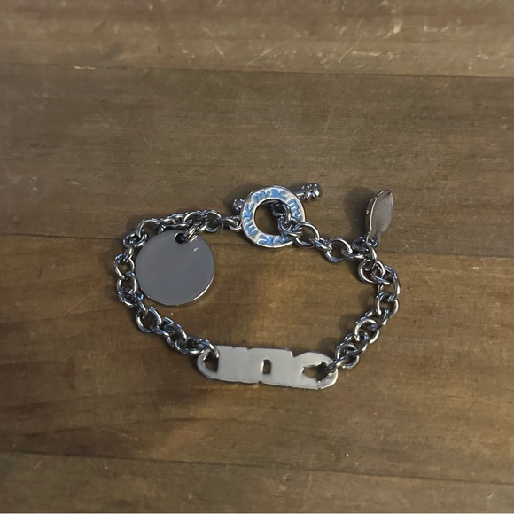 Michael Kors rhinestone toggle bracelet - Picture 7 of 8